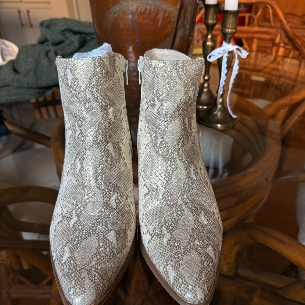 COCONUTS by Matisse Cream Snakeskin Ankle Booties